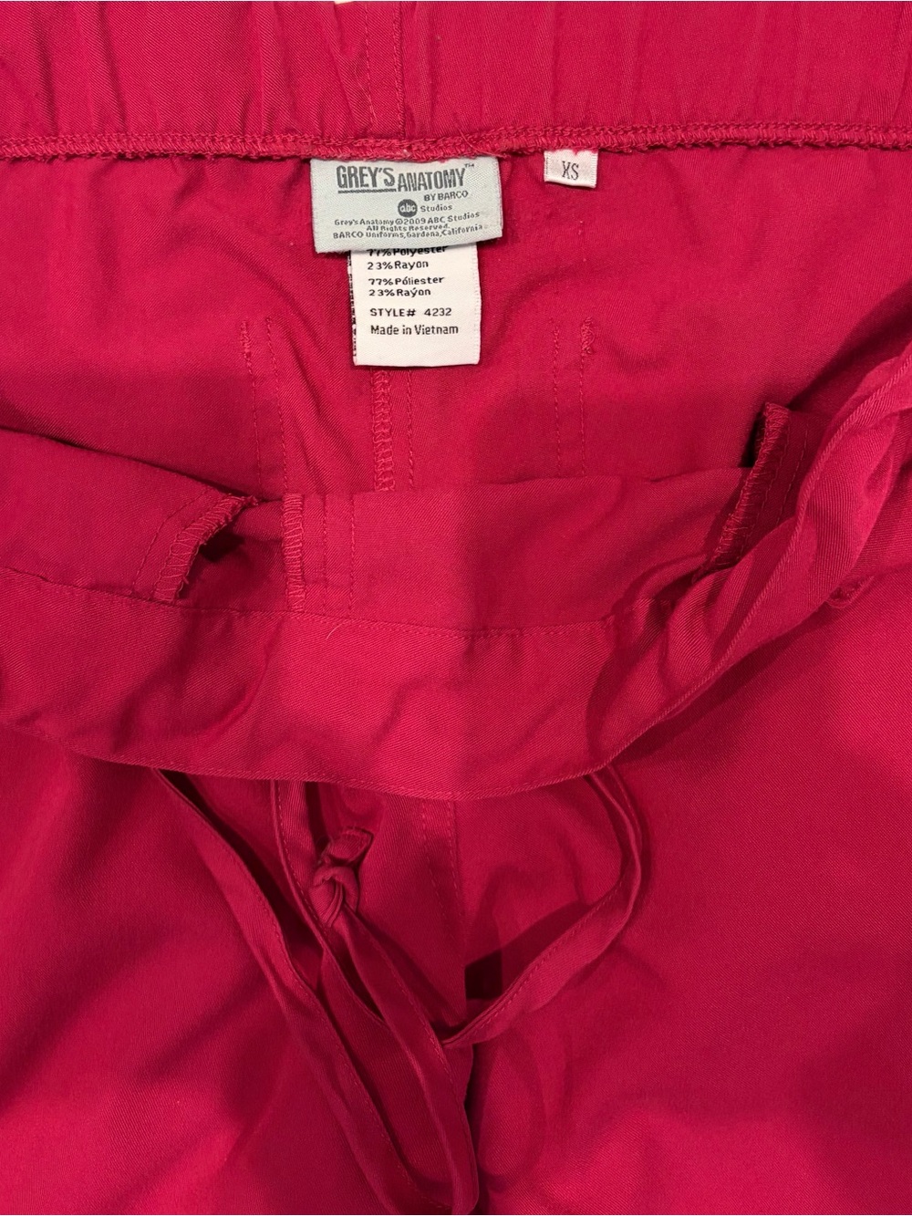 Grey’s Anatomy Women's V-Neck Tie-Waist Scrub Set in Deep Berry - Picture 2 of 7